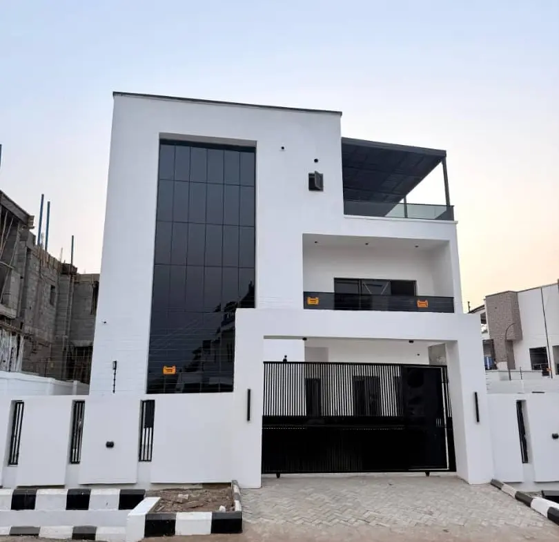 Luxury Villa — Maitama